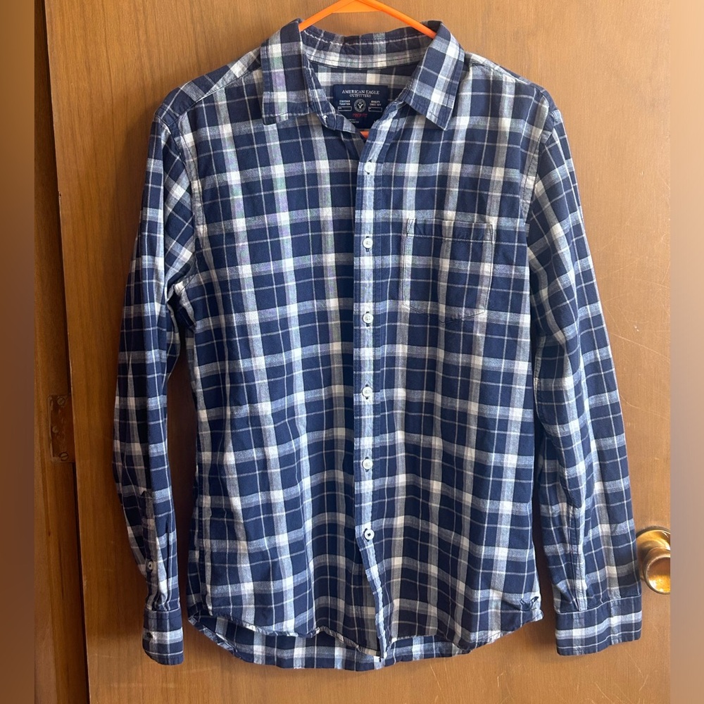 American Eagle Outfitters Prep Fit Blue Plaid Button Down Shirt Size‎ Medium